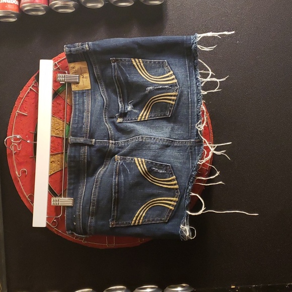 Hollister mini skirt - Picture 2 of 4
